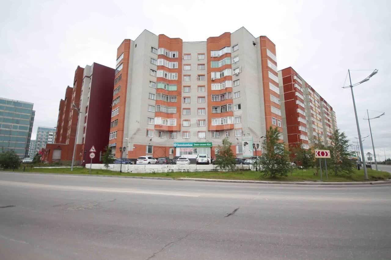 Продажа коммерческой недвижимости, 297м <sup>2</sup>, Новый Уренгой, Ямало-Ненецкий АО,  Новый Уренгой