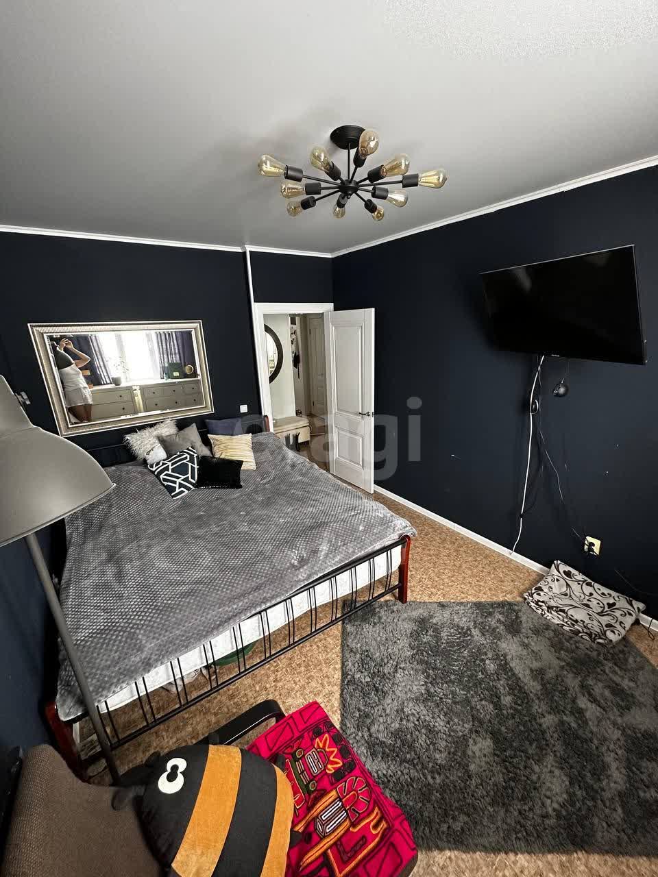 Продажа 2-комнатной квартиры, Южно-Сахалинск, Сахалинская область,  Южно-Сахалинск