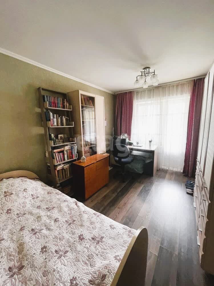 Продажа 4-комнатной квартиры, Южно-Сахалинск, Сахалинская область,  Южно-Сахалинск