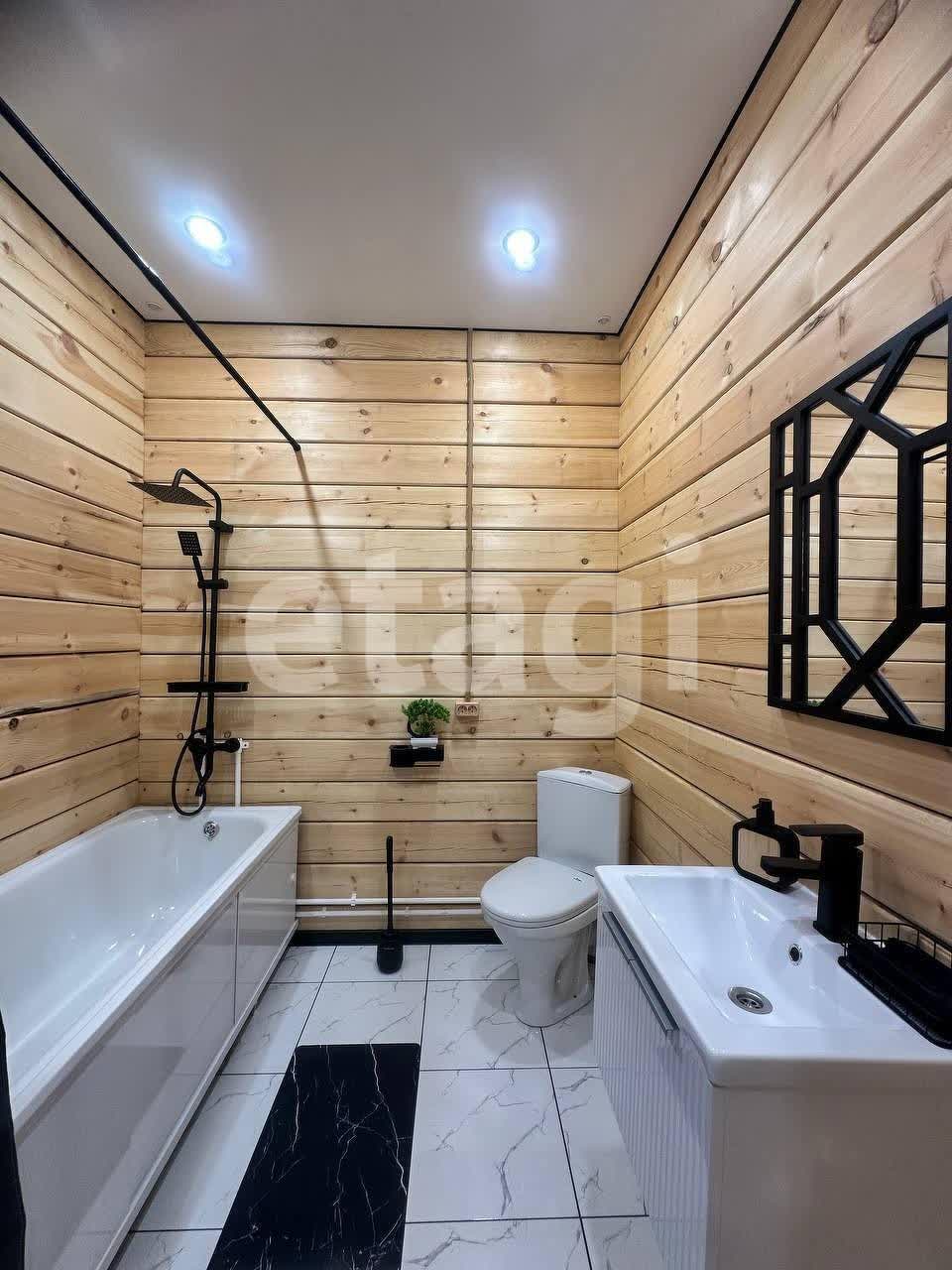 Продажа дома, 220м <sup>2</sup>, 7 сот., Улан-Удэ, Республика Бурятия,  Тарбагатайский