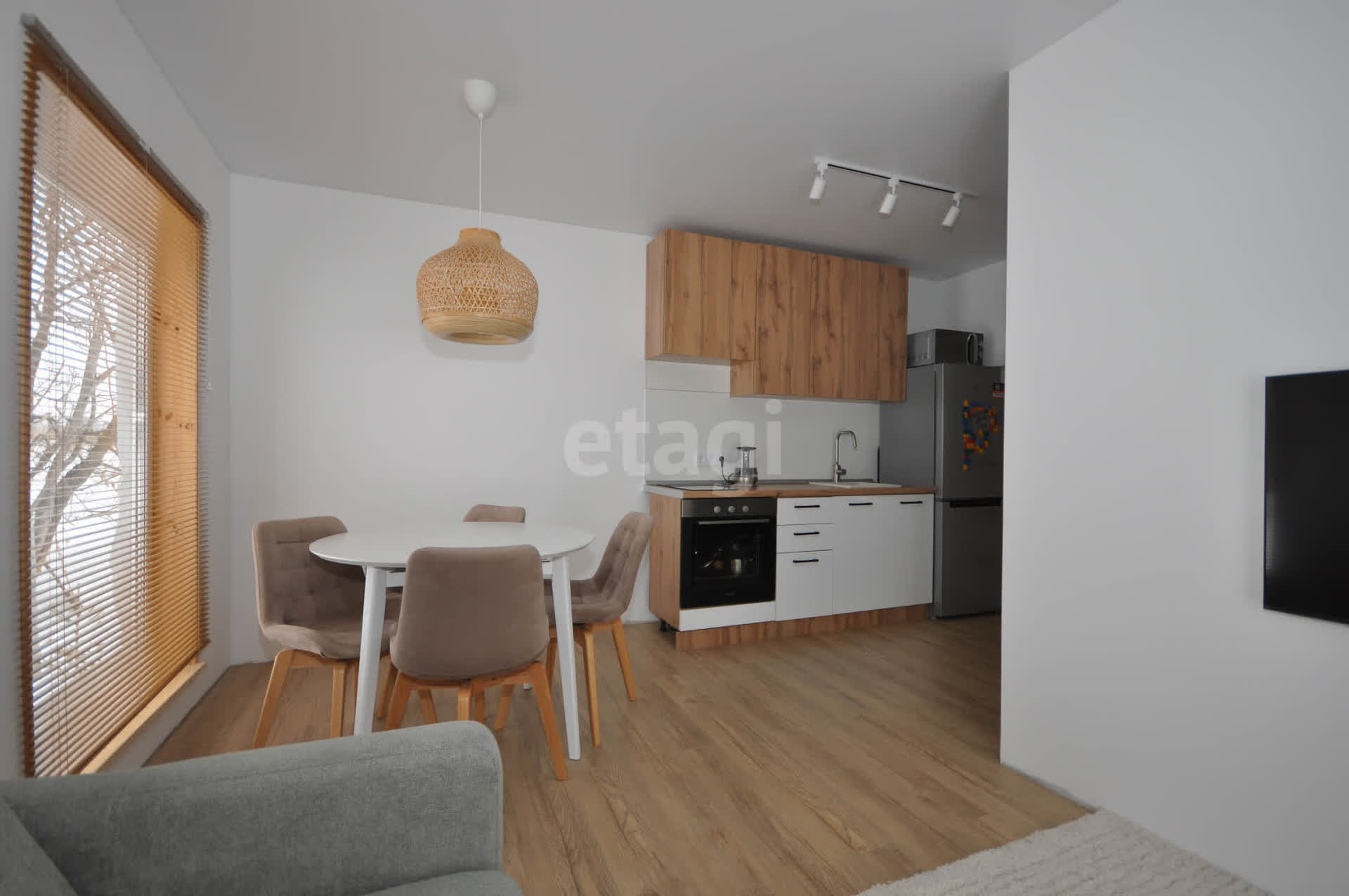 Продажа коммерческой недвижимости, 32м <sup>2</sup>, Южно-Сахалинск, Сахалинская область,  Южно-Сахалинск