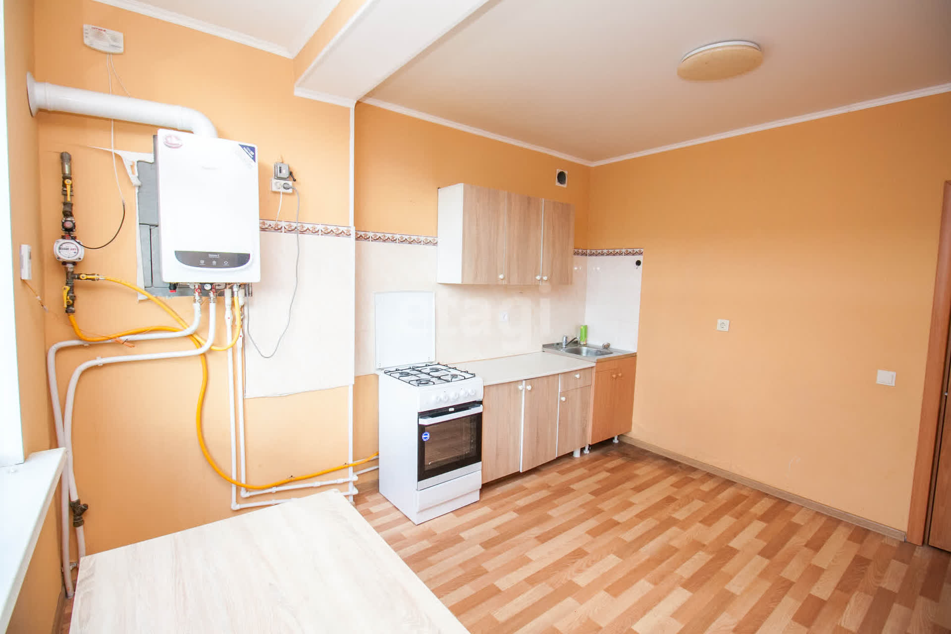 Продажа 2-комнатной квартиры, Южно-Сахалинск, Сахалинская область,  Южно-Сахалинск