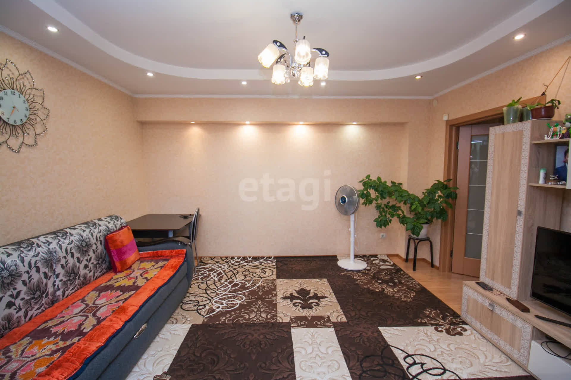 Продажа 2-комнатной квартиры, Южно-Сахалинск, Сахалинская область,  Южно-Сахалинск