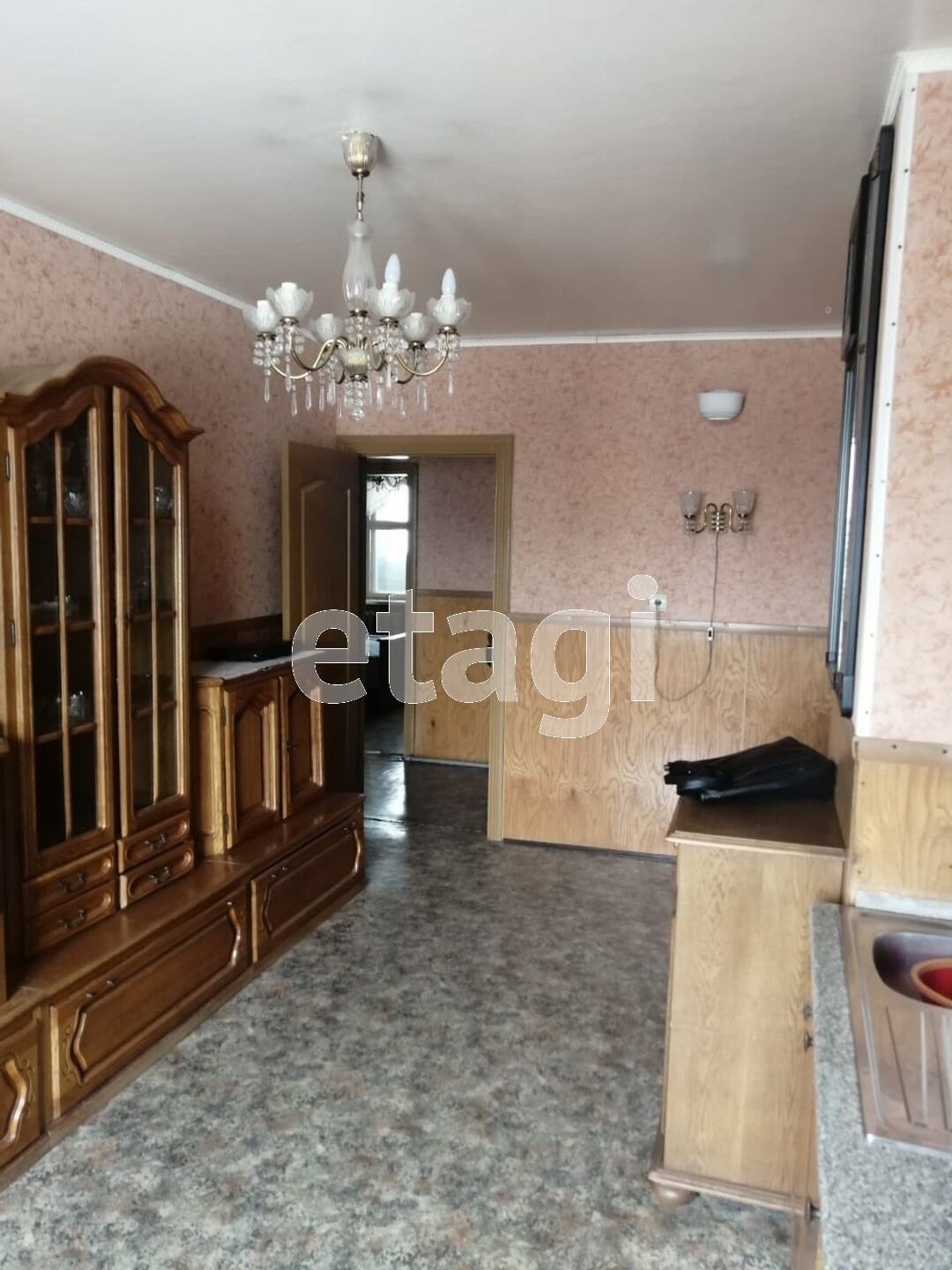 Продажа 4-комнатной квартиры, Южно-Сахалинск, Сахалинская область,  Южно-Сахалинск