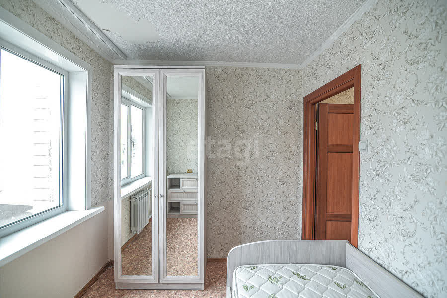 Продажа 4-комнатной квартиры, Южно-Сахалинск, Сахалинская область,  Южно-Сахалинск