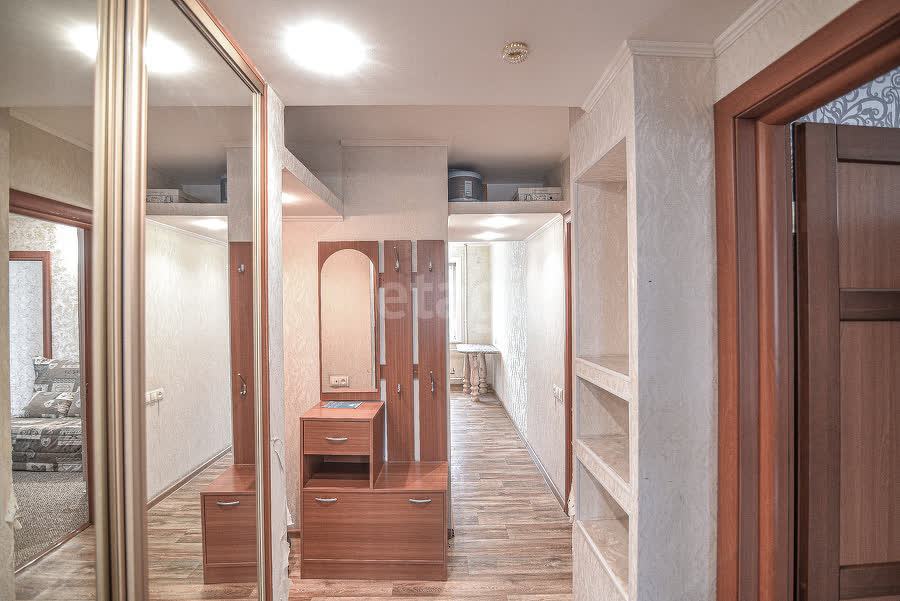 Продажа 4-комнатной квартиры, Южно-Сахалинск, Сахалинская область,  Южно-Сахалинск