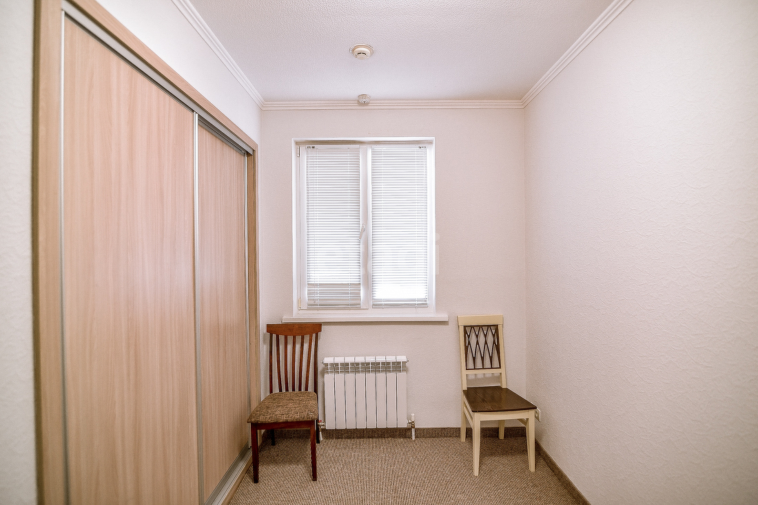 Аренда 4-комнатной квартиры, Южно-Сахалинск, Сахалинская область,  Южно-Сахалинск