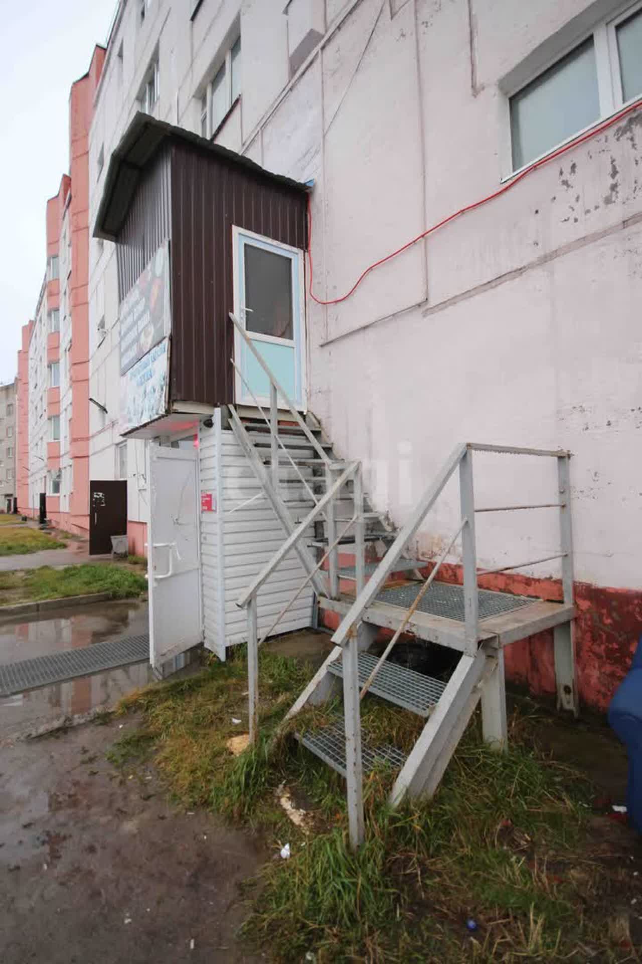 Продажа коммерческой недвижимости, 113м <sup>2</sup>, Новый Уренгой, Ямало-Ненецкий АО,  Новый Уренгой