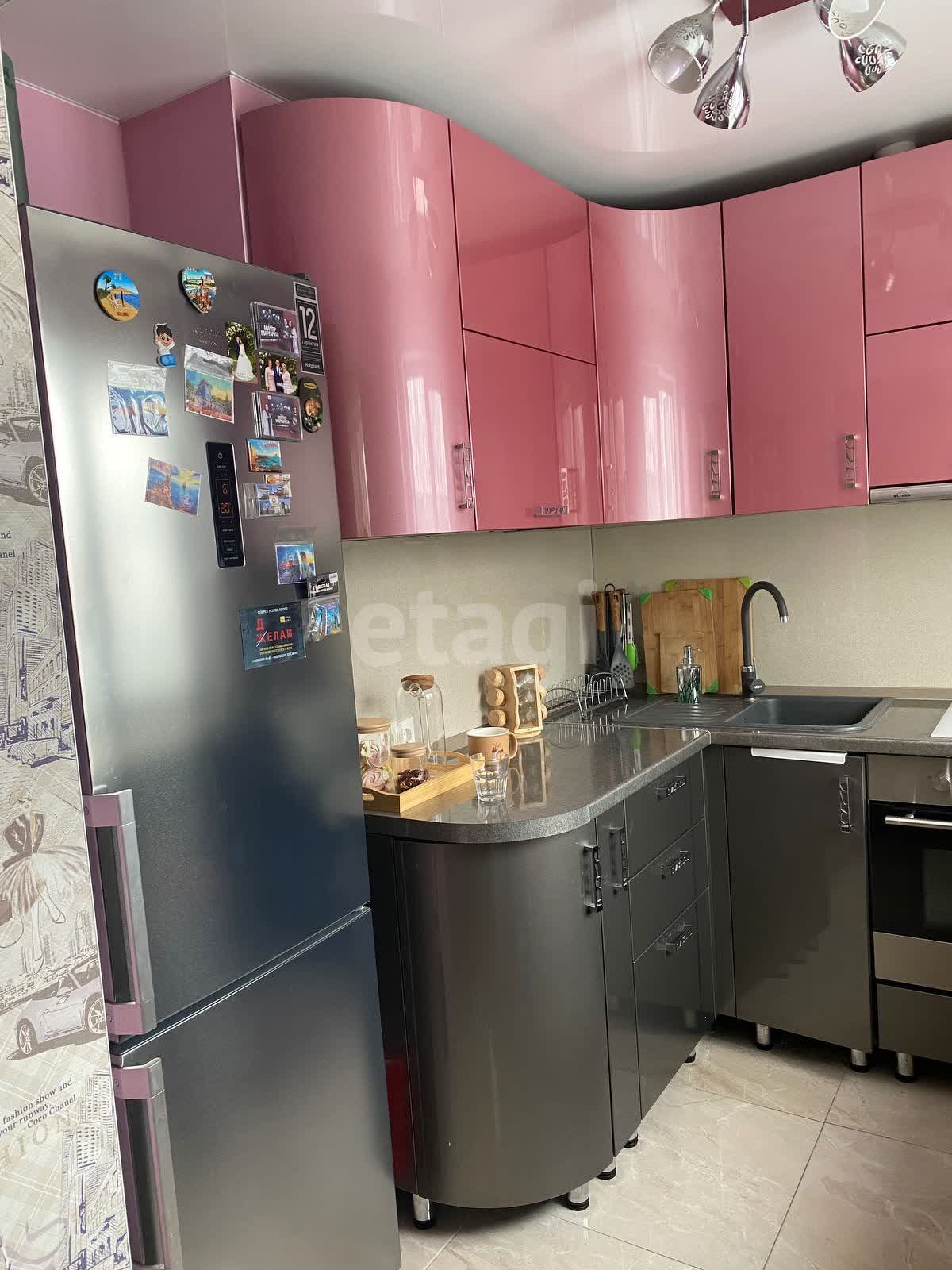 Продажа 3-комнатной квартиры, Южно-Сахалинск, Сахалинская область,  Южно-Сахалинск