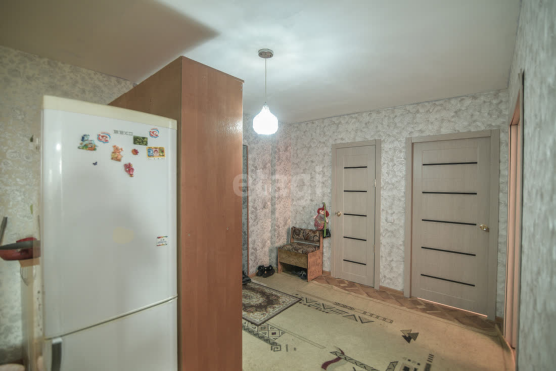 Продажа 2-комнатной квартиры, Южно-Сахалинск, Сахалинская область,  Южно-Сахалинск