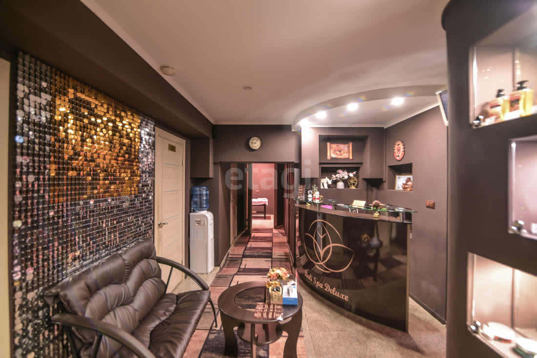 Продажа коммерческой недвижимости, 50м <sup>2</sup>, Южно-Сахалинск, Сахалинская область,  Южно-Сахалинск