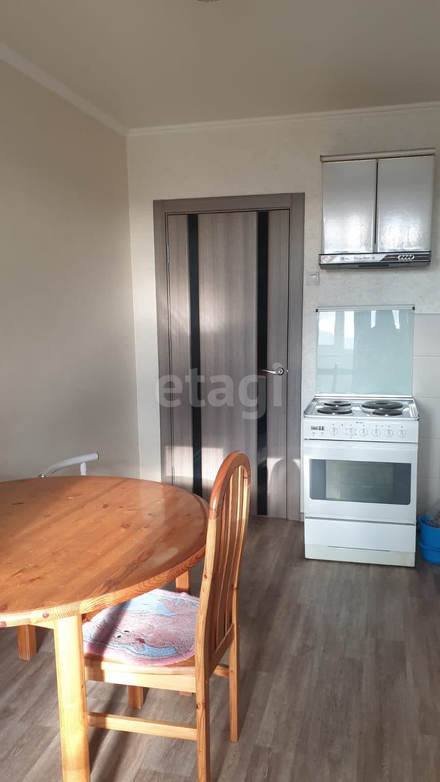 Продажа 4-комнатной квартиры, Южно-Сахалинск, Сахалинская область,  Южно-Сахалинск