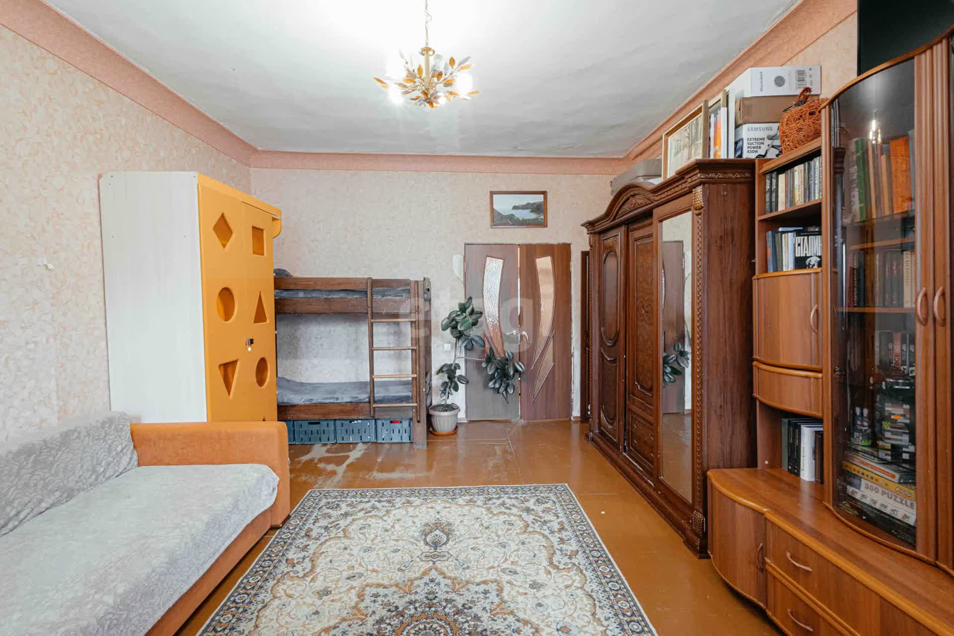 Продажа 1-комнатной квартиры, Комсомольск-на-Амуре, Севастопольская,  19