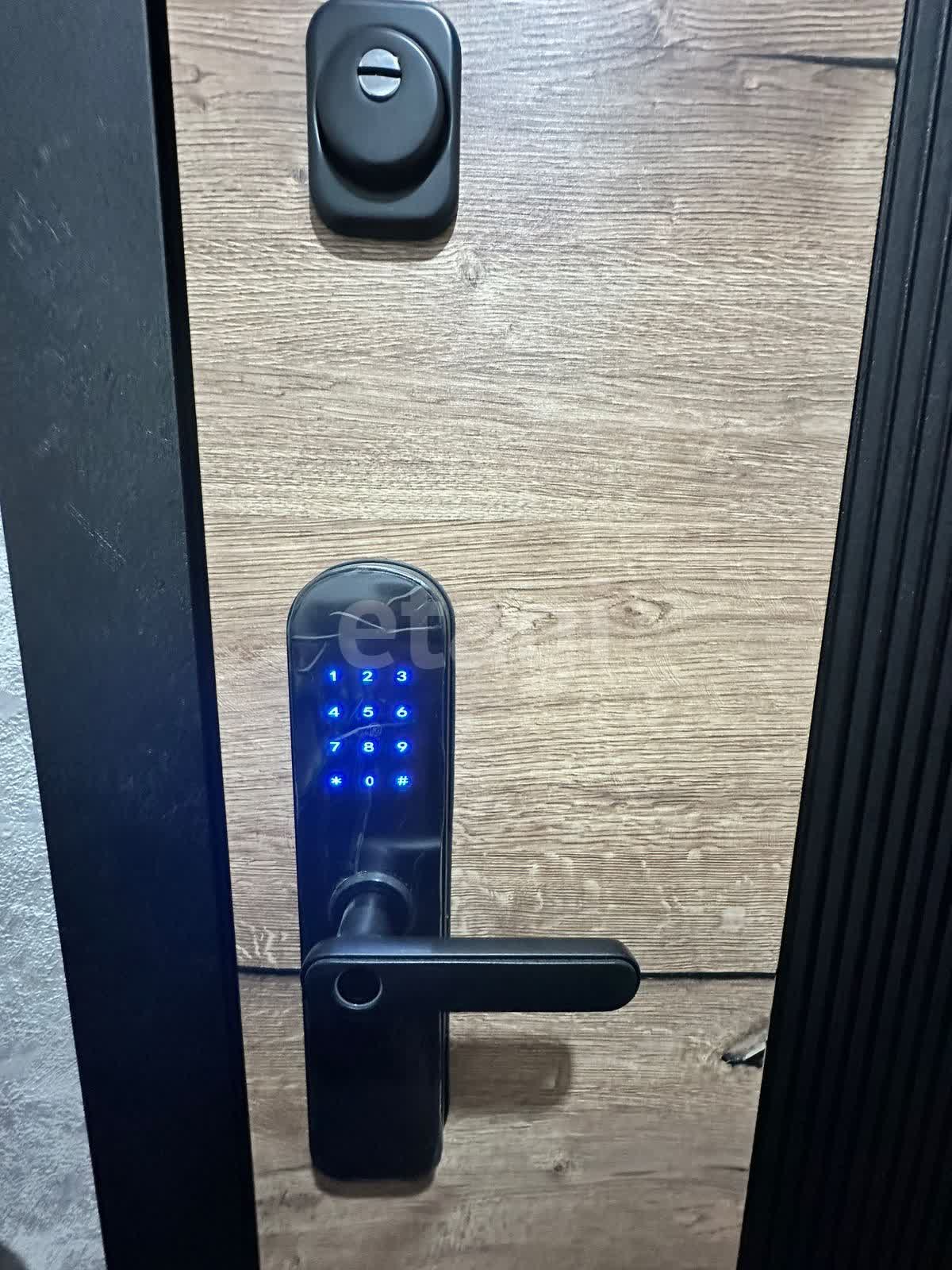 Продажа 3-комнатной квартиры, Южно-Сахалинск, Сахалинская область,  Южно-Сахалинск