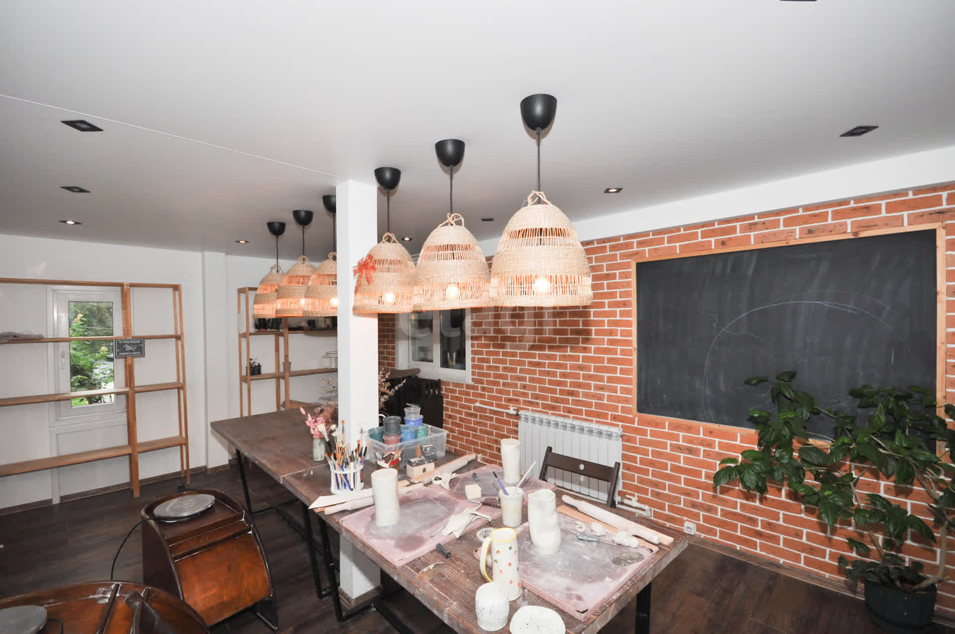 Продажа коммерческой недвижимости, 100м <sup>2</sup>, Южно-Сахалинск, Сахалинская область,  Южно-Сахалинск