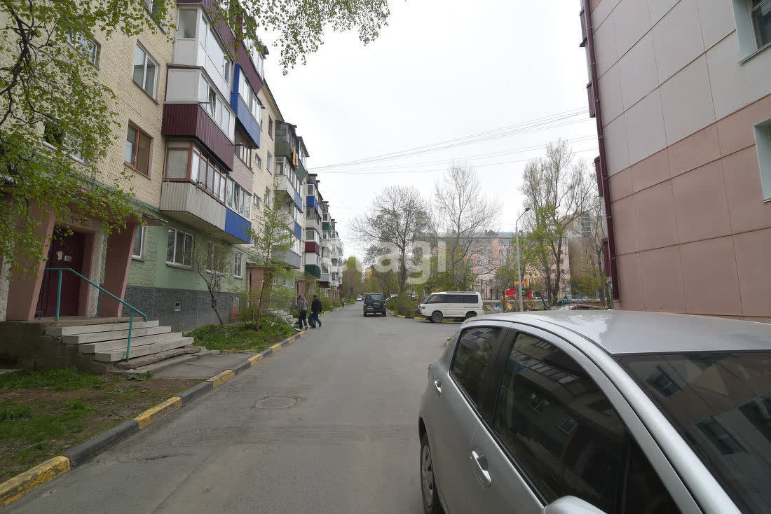 Продажа 2-комнатной квартиры, Южно-Сахалинск, Сахалинская область,  Южно-Сахалинск