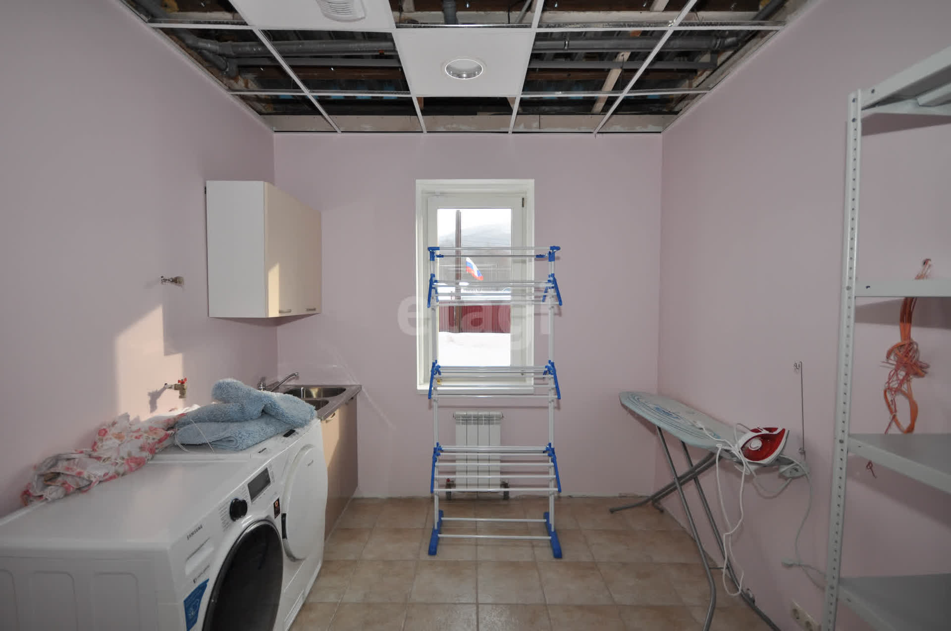 Аренда дома, 400м <sup>2</sup>, Южно-Сахалинск, Сахалинская область,  