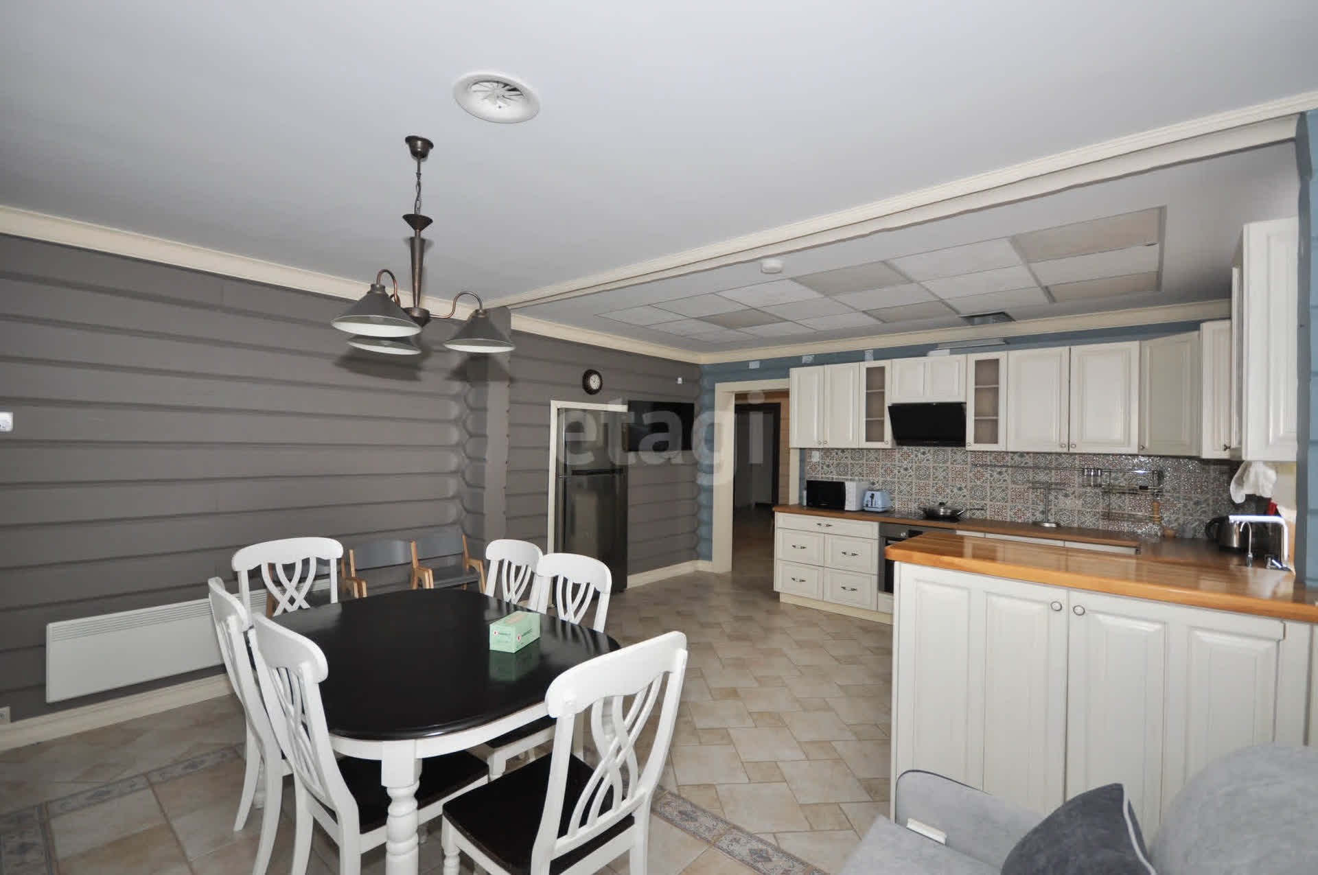 Аренда дома, 400м <sup>2</sup>, Южно-Сахалинск, Сахалинская область,  