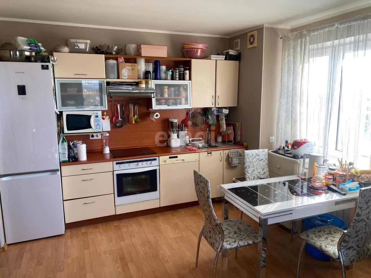 Продажа 2-комнатной квартиры, Южно-Сахалинск, Сахалинская область,  Южно-Сахалинск