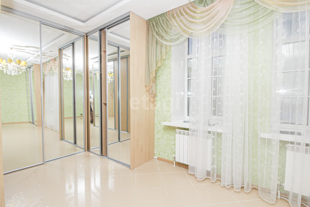 Продажа дома, 878м <sup>2</sup>, 23 сот., Нижневартовск, Ханты-Мансийский автономный округ,  