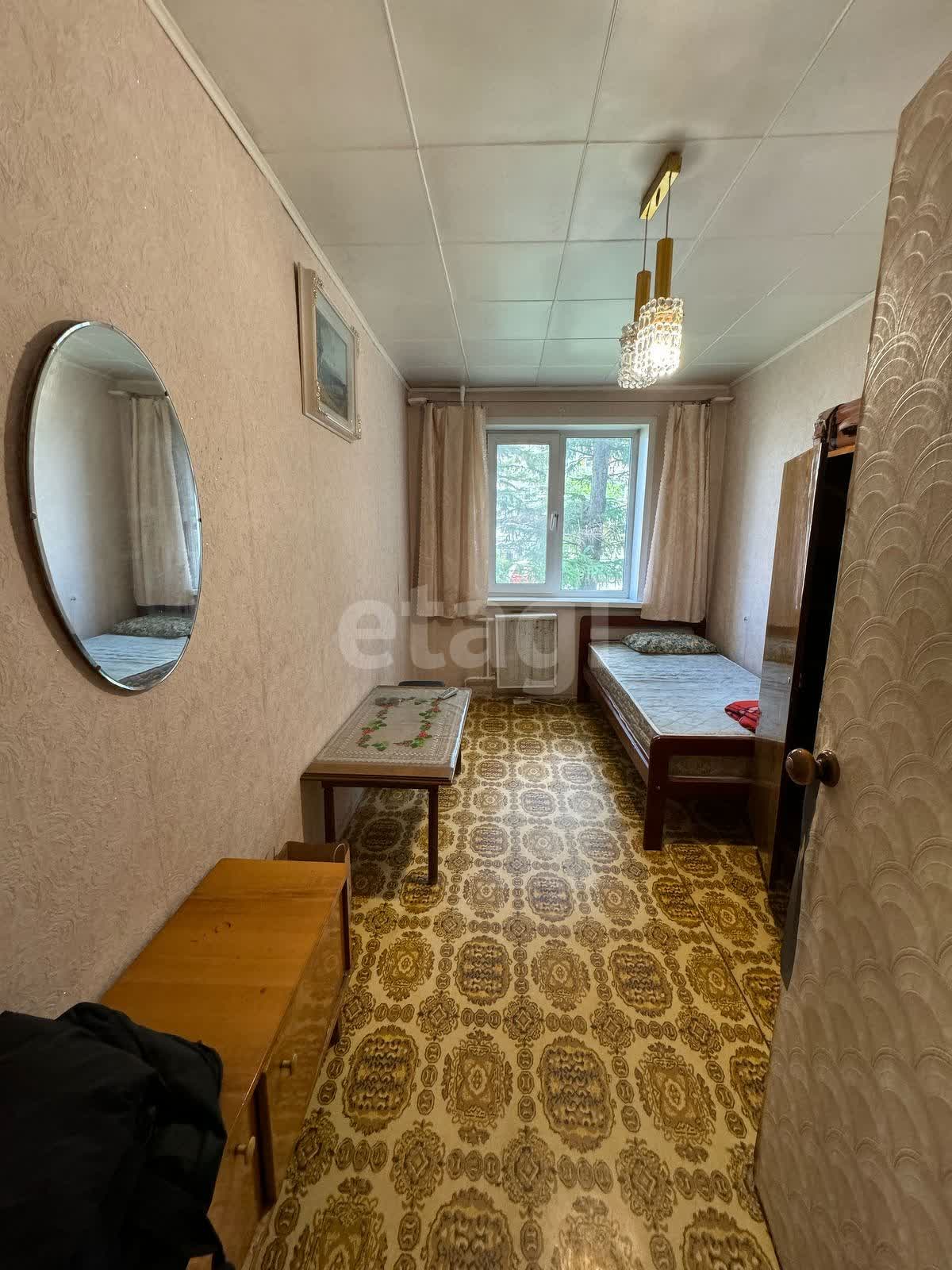 Продажа 4-комнатной квартиры, Южно-Сахалинск, Сахалинская область,  Южно-Сахалинск