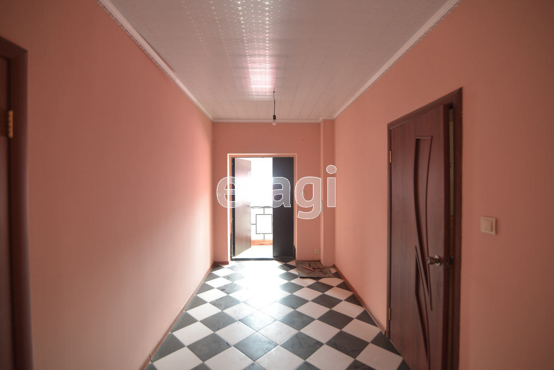 Продажа дома, 371м <sup>2</sup>, 4 сот., Южно-Сахалинск, Сахалинская область,  