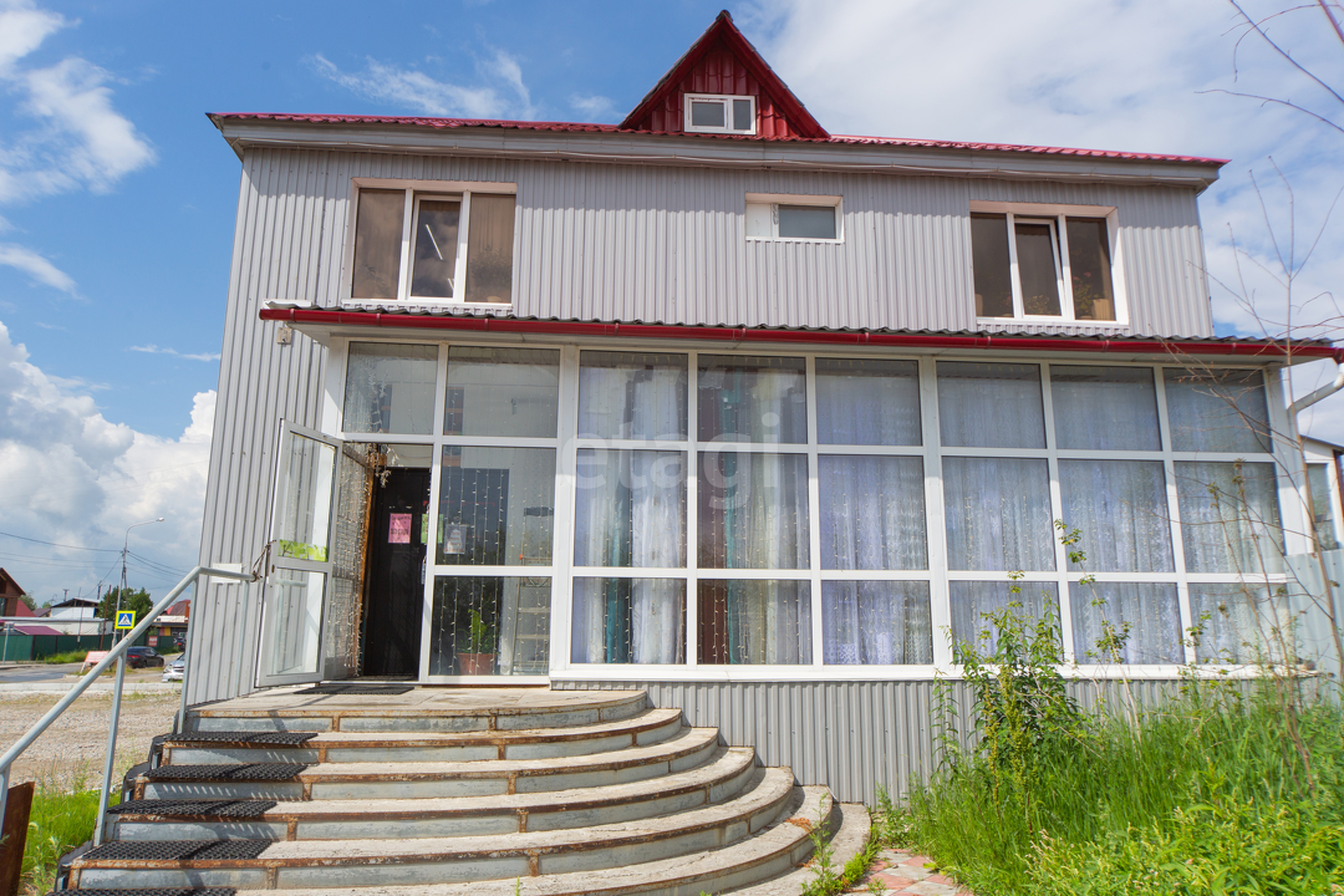 Продажа дома, 300м <sup>2</sup>, 6 сот., Нижневартовск, Ханты-Мансийский автономный округ,  Нижневартовск