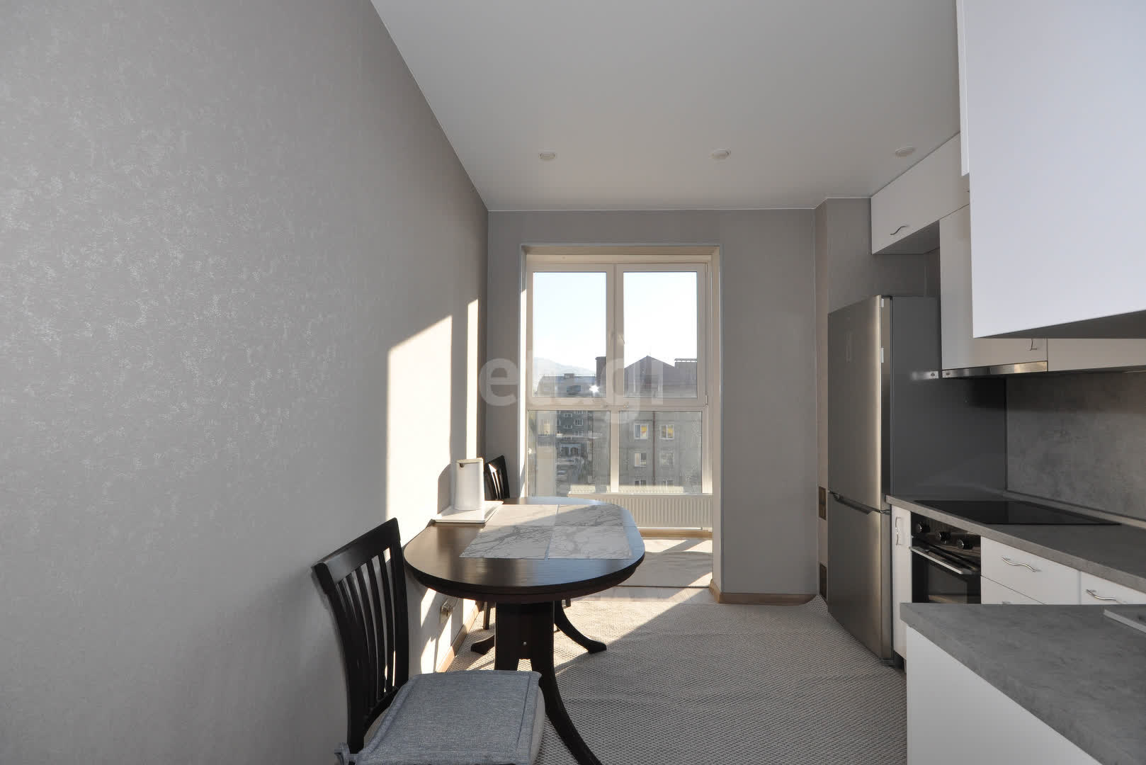 Продажа 2-комнатной квартиры, Южно-Сахалинск, Сахалинская область,  Южно-Сахалинск