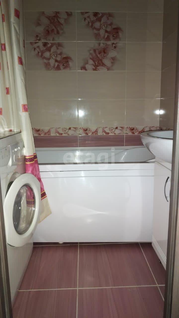 Продажа 4-комнатной квартиры, Южно-Сахалинск, Сахалинская область,  Южно-Сахалинск