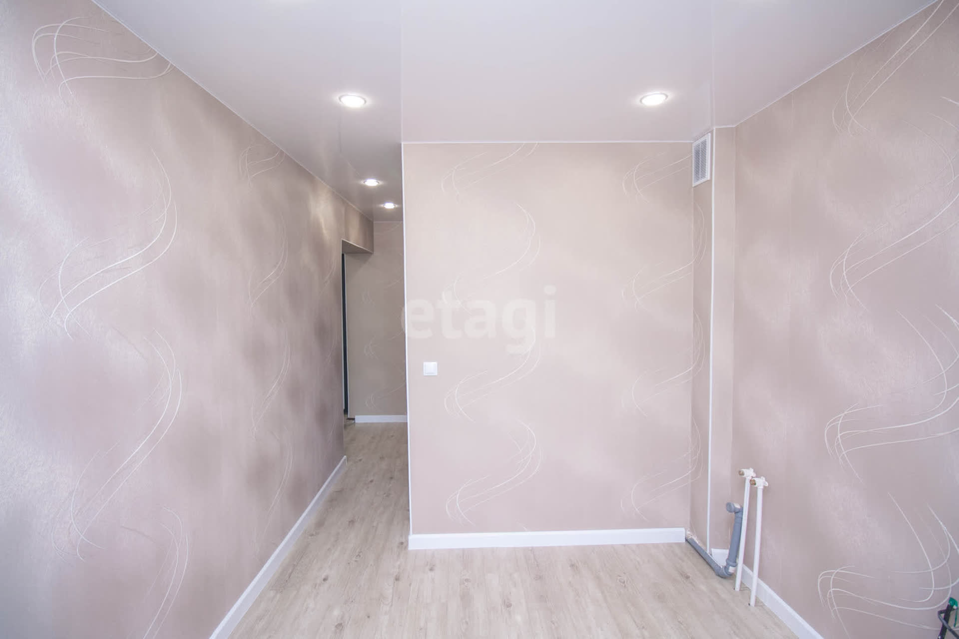 Продажа 2-комнатной квартиры, Южно-Сахалинск, Сахалинская область,  Южно-Сахалинск