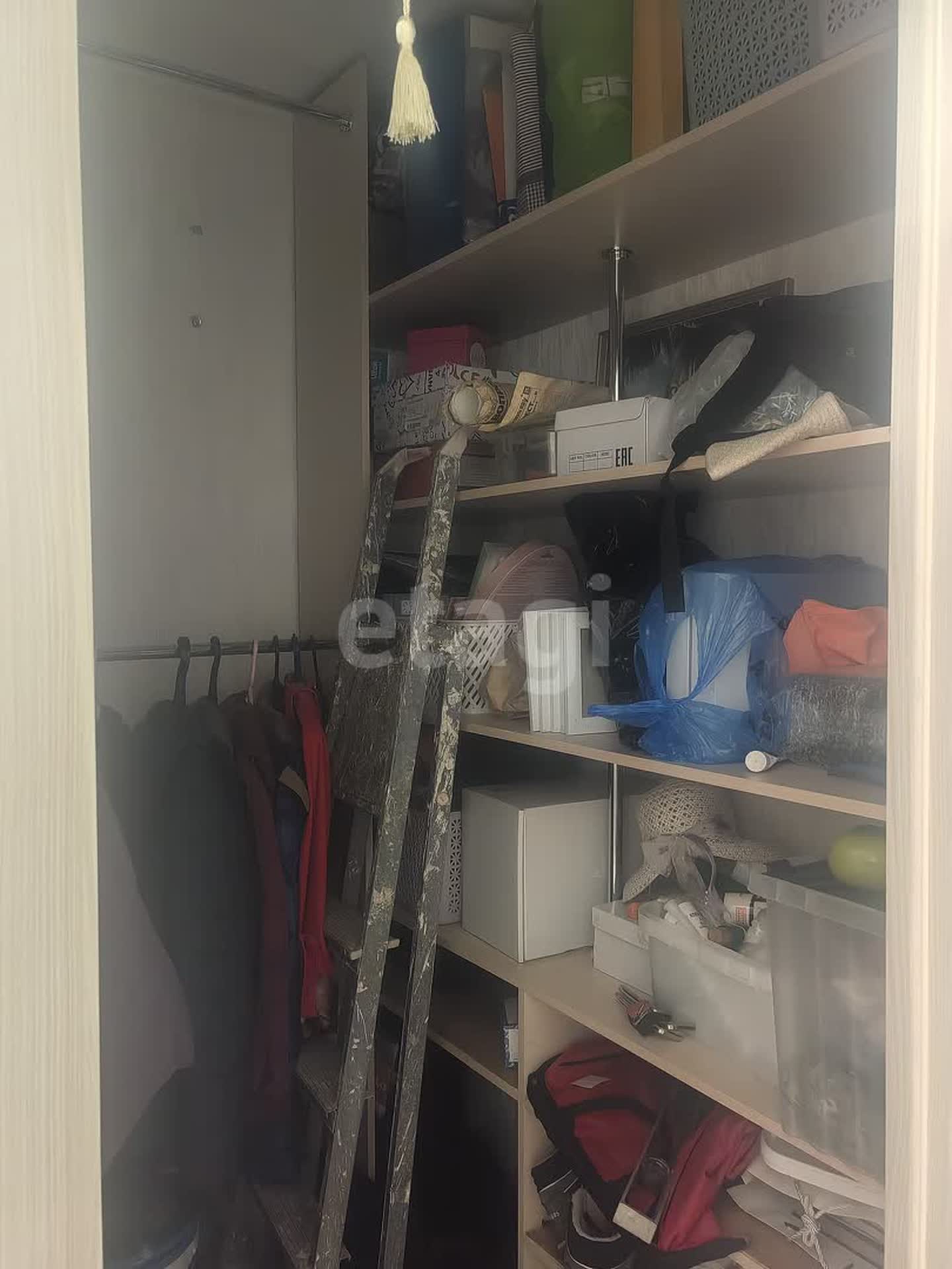 Продажа 4-комнатной квартиры, Южно-Сахалинск, Сахалинская область,  Южно-Сахалинск