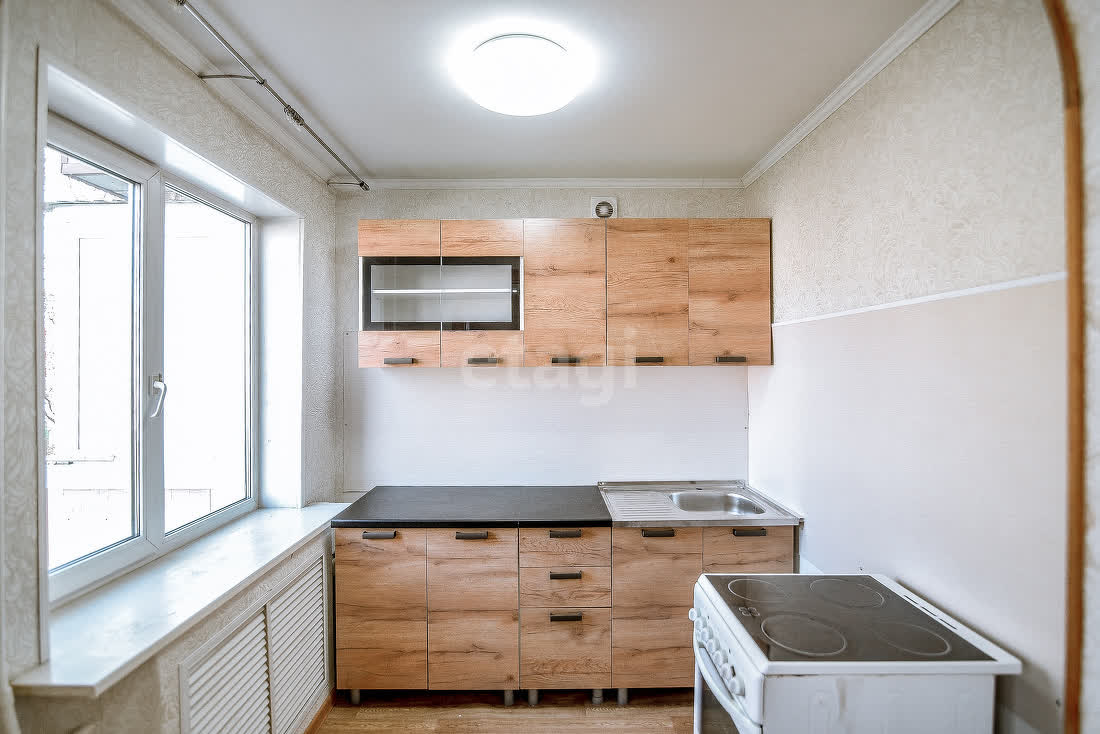 Продажа 4-комнатной квартиры, Южно-Сахалинск, Сахалинская область,  Южно-Сахалинск