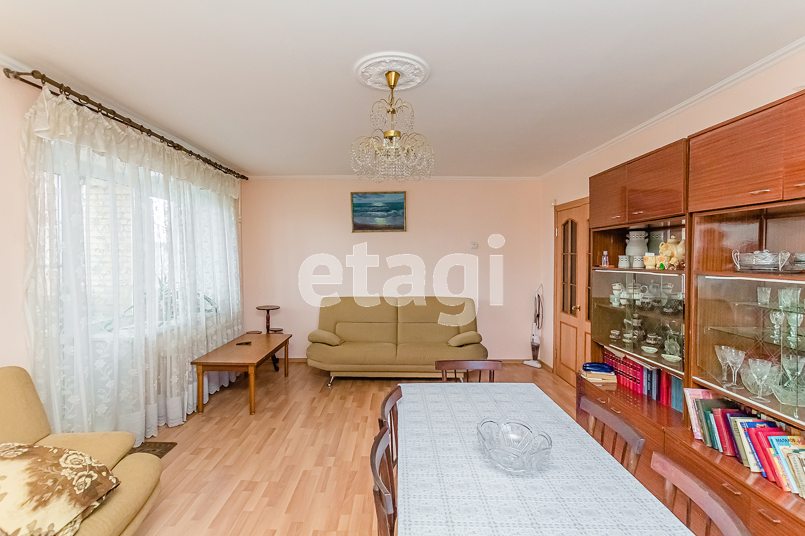 Продажа 4-комнатной квартиры, Улан-Удэ, Республика Бурятия,  Улан-Удэ