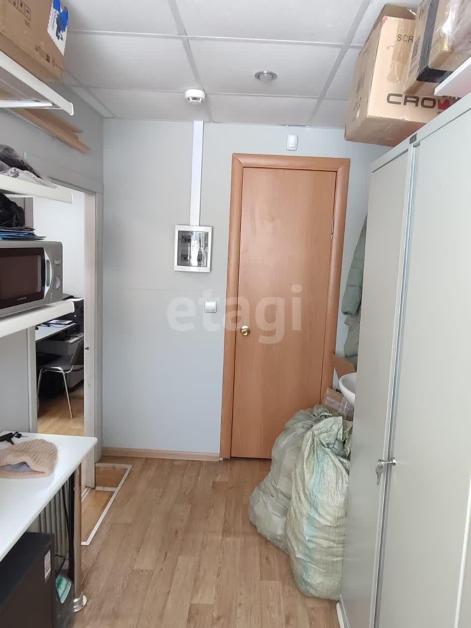 Продажа коммерческой недвижимости, 40м <sup>2</sup>, Южно-Сахалинск, Сахалинская область,  Южно-Сахалинск