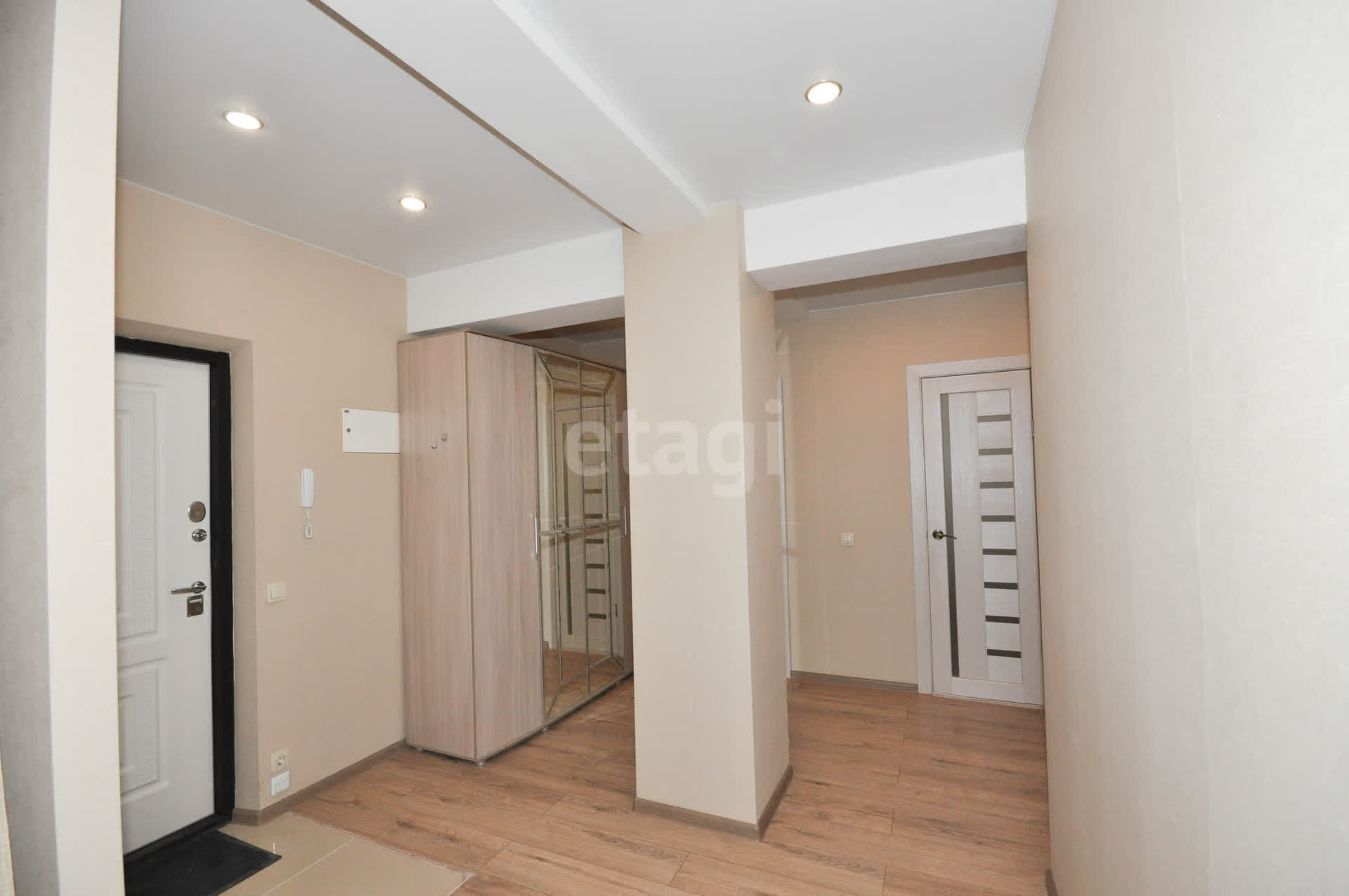 Продажа 2-комнатной квартиры, Южно-Сахалинск, Сахалинская область,  Южно-Сахалинск