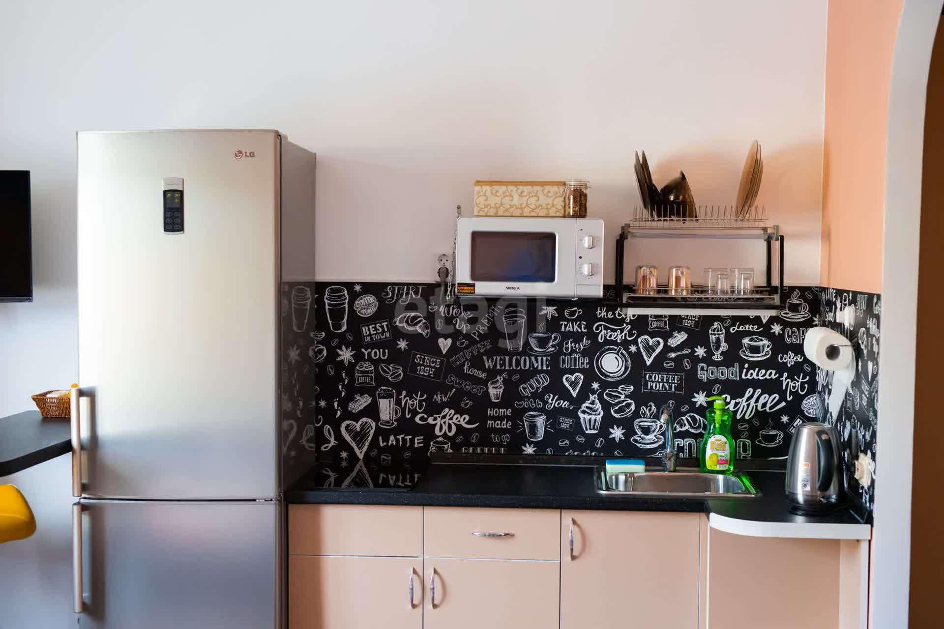 Продажа коммерческой недвижимости, 700м <sup>2</sup>, Южно-Сахалинск, Сахалинская область,  Южно-Сахалинск