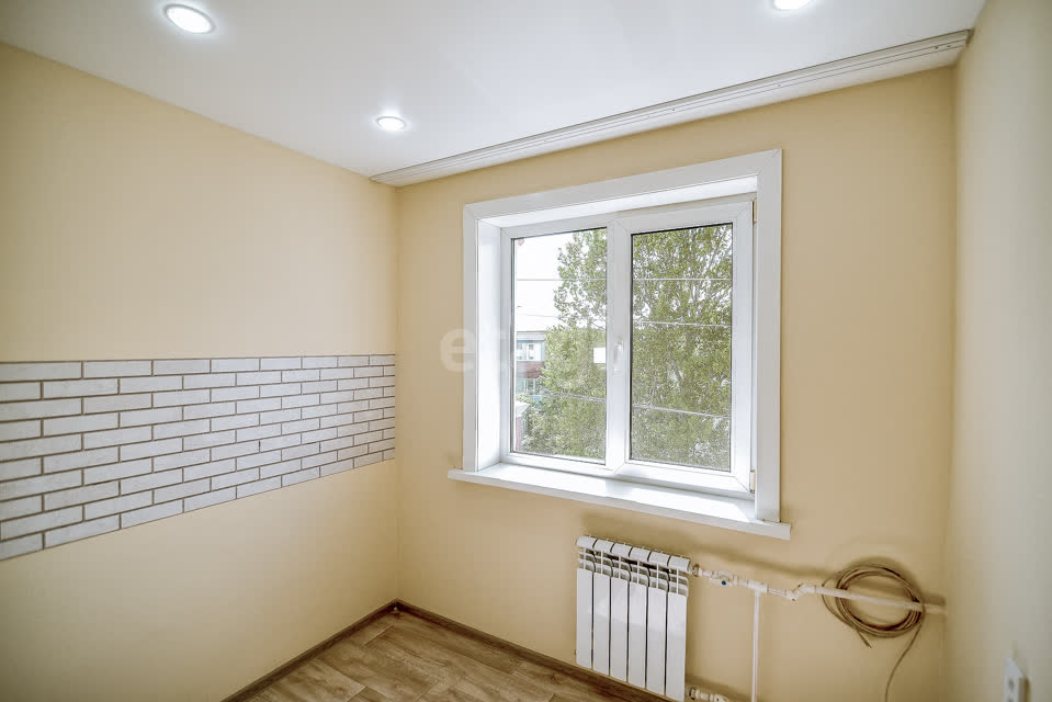 Продажа 2-комнатной квартиры, Южно-Сахалинск, Сахалинская область,  Южно-Сахалинск