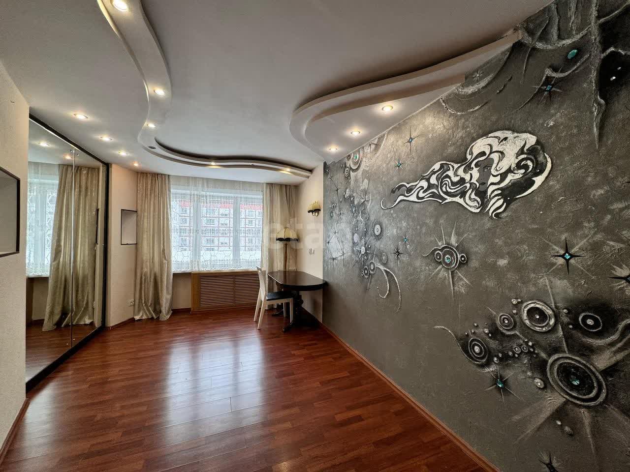 Продажа 3-комнатной квартиры, Южно-Сахалинск, Сахалинская область,  Южно-Сахалинск