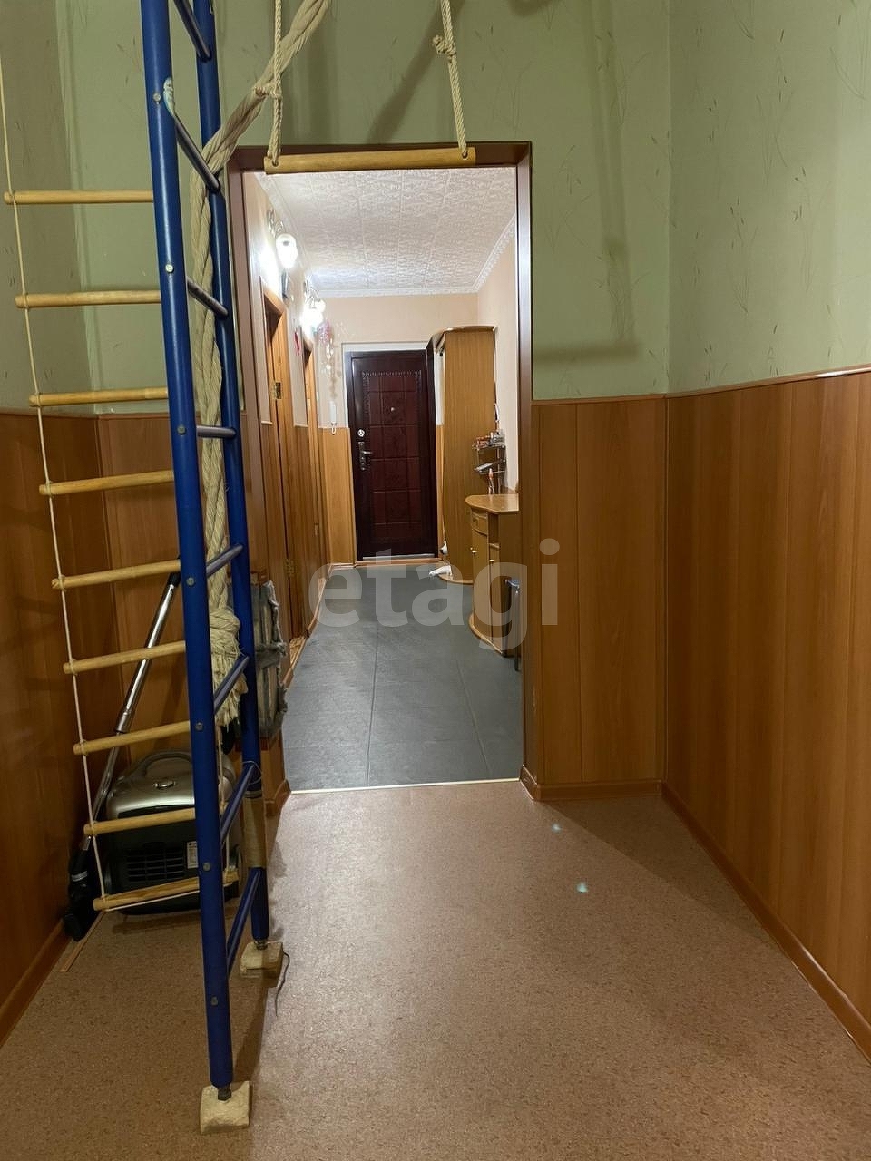 Продажа 5-комнатной квартиры, Южно-Сахалинск, Сахалинская область,  Южно-Сахалинск