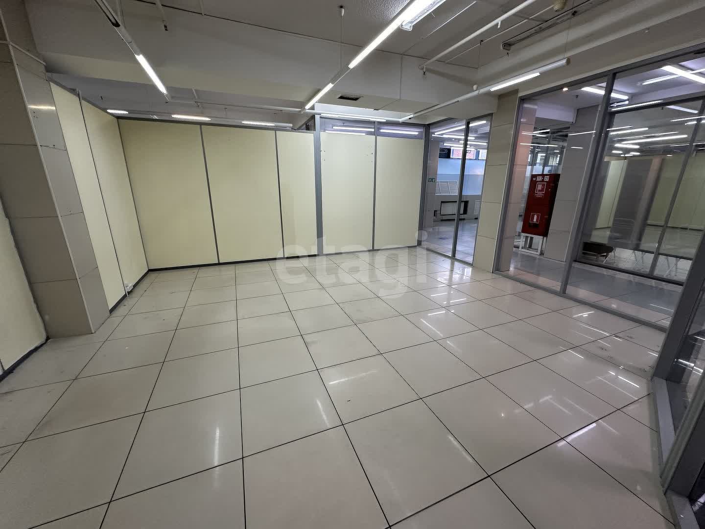 Продажа коммерческой недвижимости, 38м <sup>2</sup>, Новый Уренгой, Ямало-Ненецкий АО,  Новый Уренгой