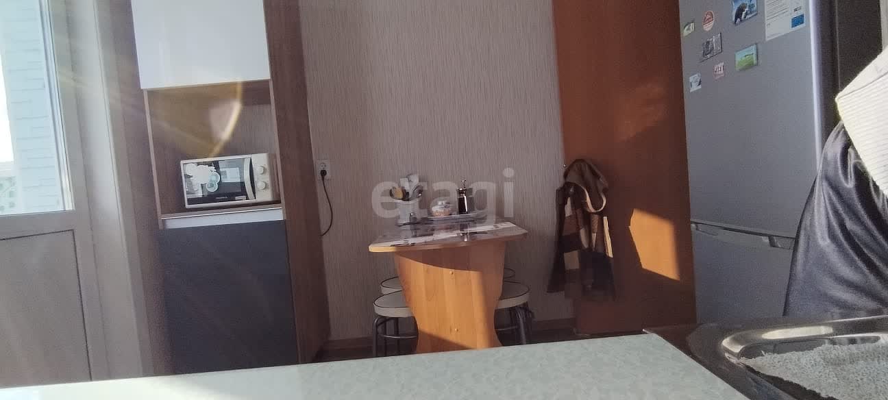 Продажа 2-комнатной квартиры, Южно-Сахалинск, Сахалинская область,  Южно-Сахалинск