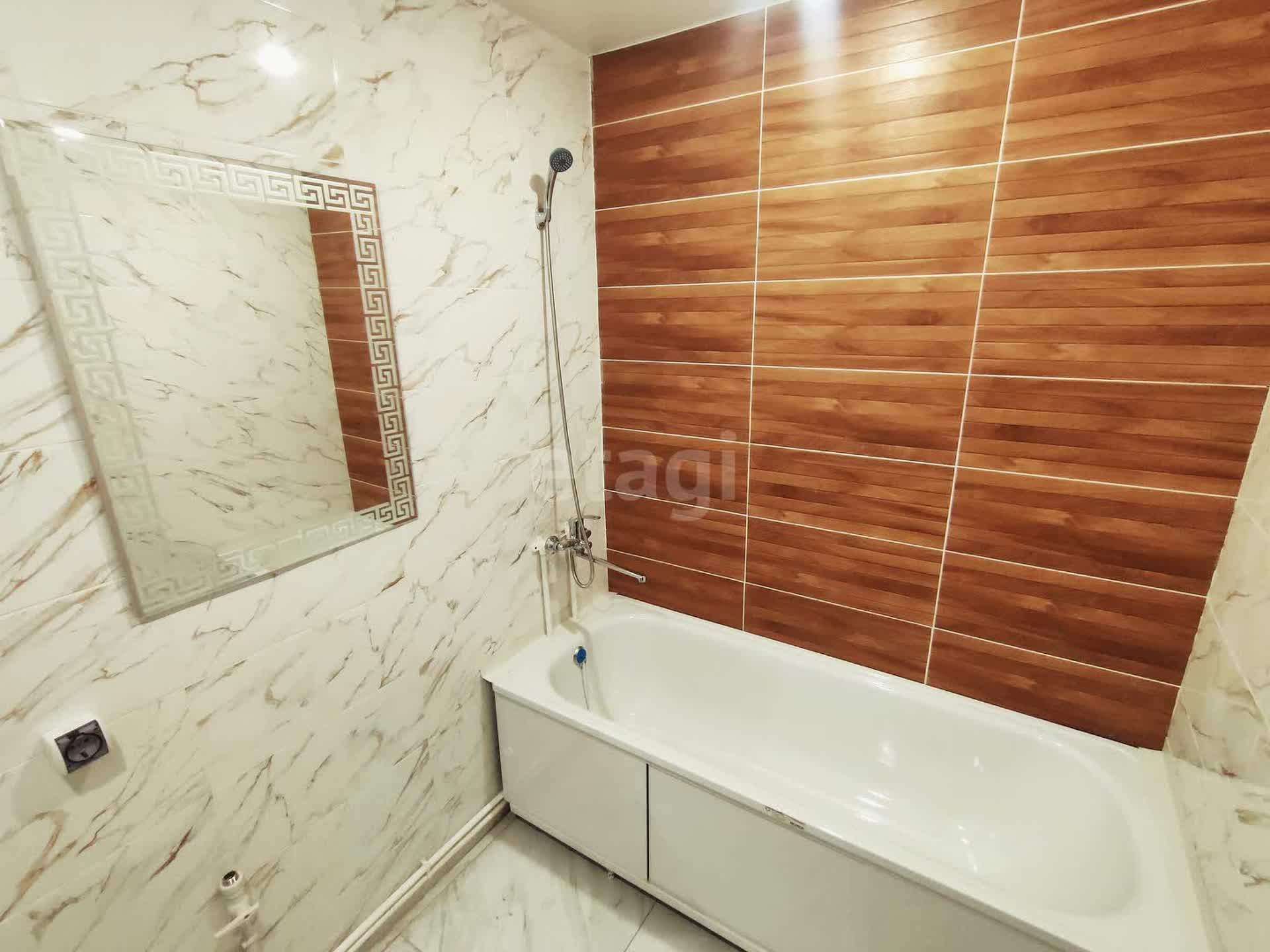 Продажа дома, 195м <sup>2</sup>, 12 сот., Улан-Удэ, Республика Бурятия,  Тарбагатайский