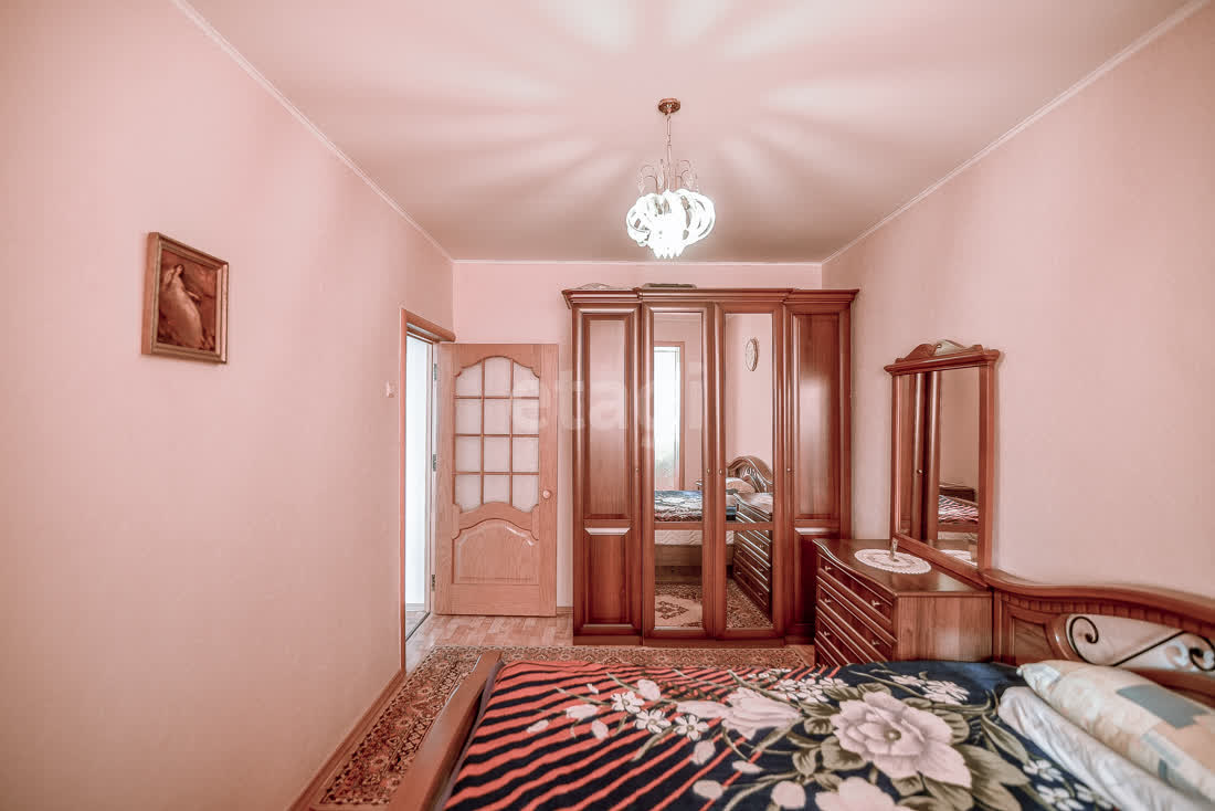 Продажа 4-комнатной квартиры, Южно-Сахалинск, Сахалинская область,  Южно-Сахалинск