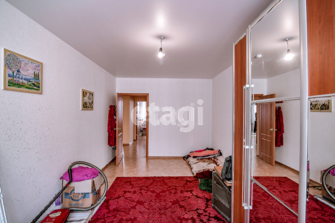 Продажа 3-комнатной квартиры, Южно-Сахалинск, Сахалинская область,  Южно-Сахалинск