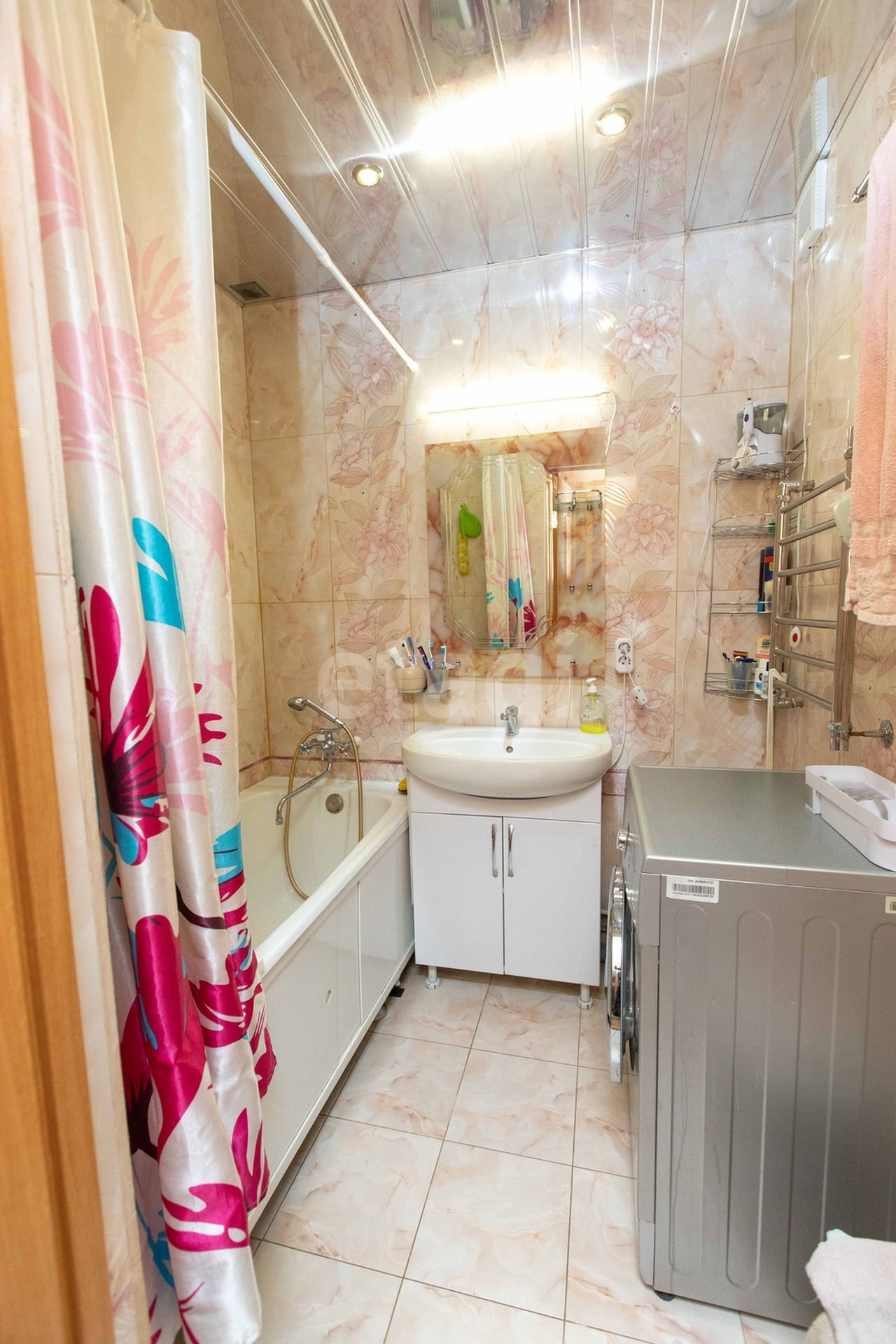 Продажа 3-комнатной квартиры, Южно-Сахалинск, Сахалинская область,  Южно-Сахалинск