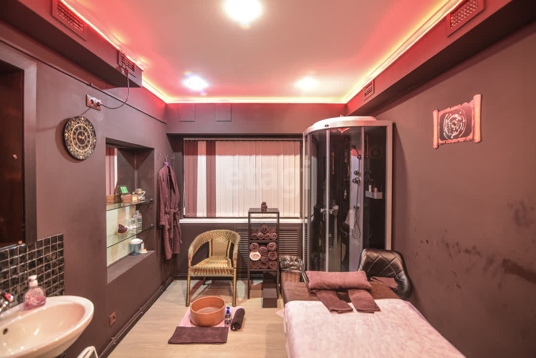 Продажа коммерческой недвижимости, 50м <sup>2</sup>, Южно-Сахалинск, Сахалинская область,  Южно-Сахалинск