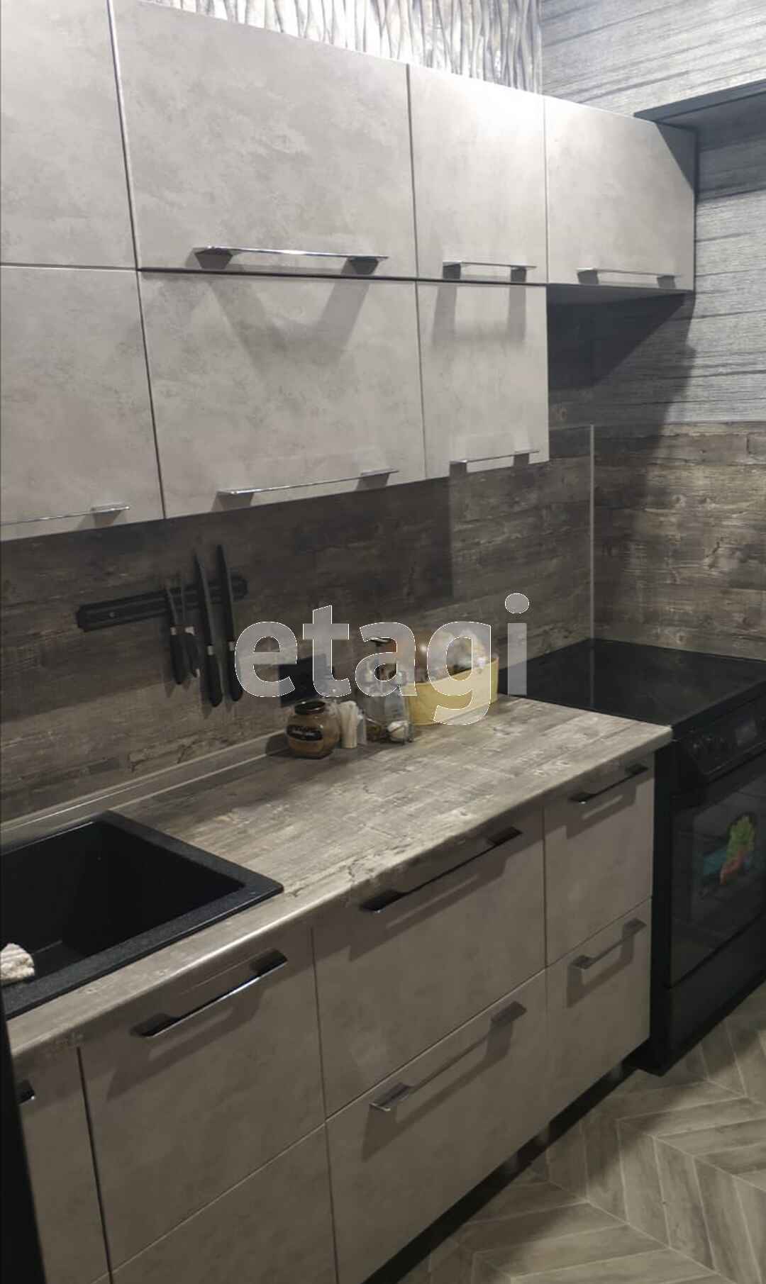 Продажа 3-комнатной квартиры, Южно-Сахалинск, Сахалинская область,  Южно-Сахалинск