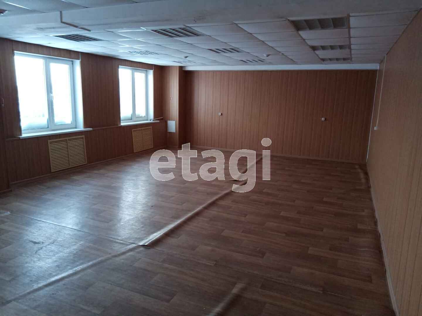 Продажа коммерческой недвижимости, 3780м <sup>2</sup>, Новый Уренгой, Ямало-Ненецкий АО,  Уренгой