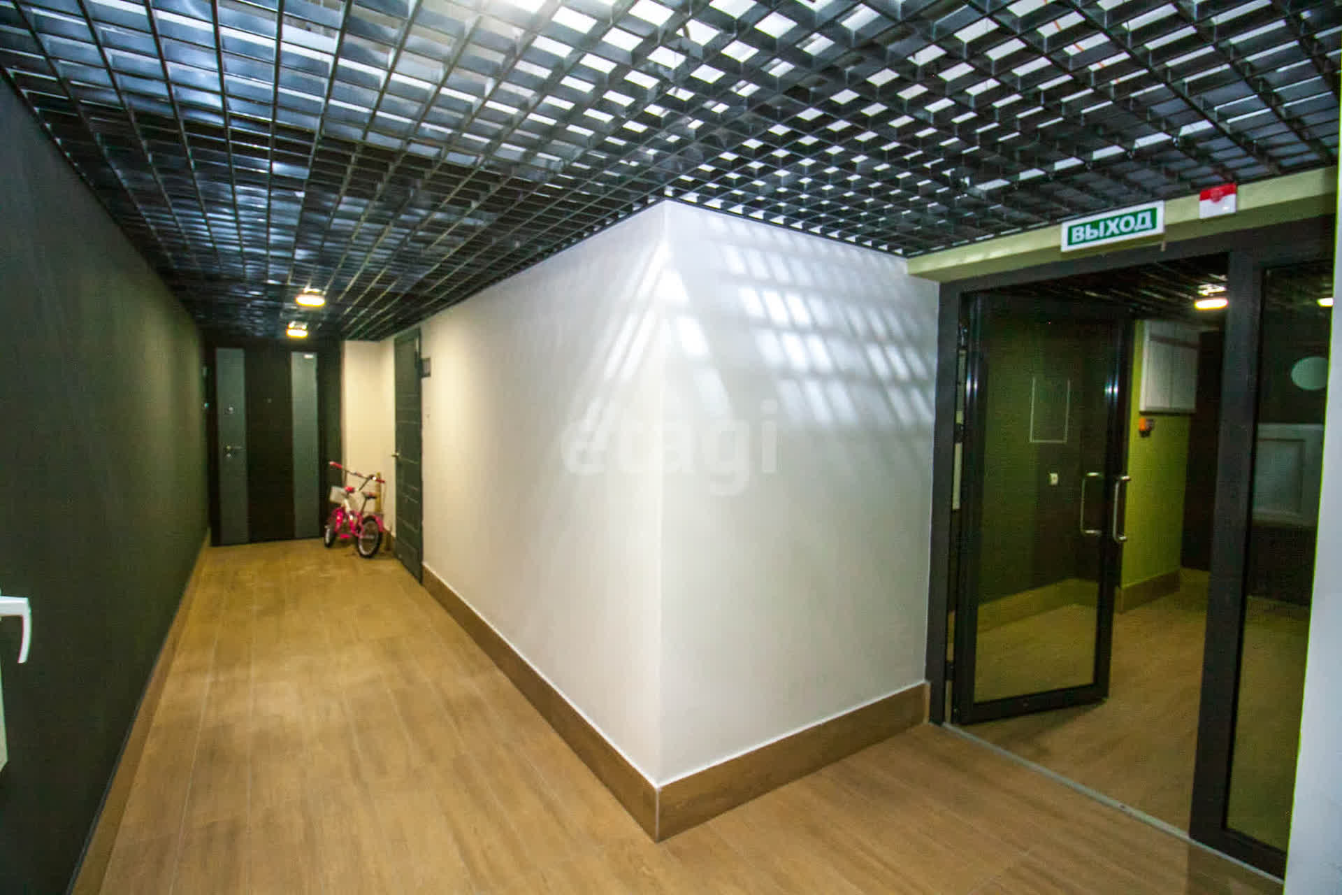 Продажа 3-комнатной квартиры, Южно-Сахалинск, Сахалинская область,  Южно-Сахалинск