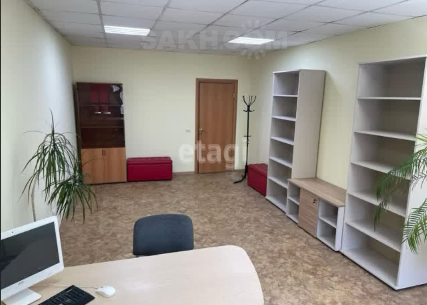 Аренда коммерческой недвижимости, 500м <sup>2</sup>, Южно-Сахалинск, Сахалинская область,  Южно-Сахалинск